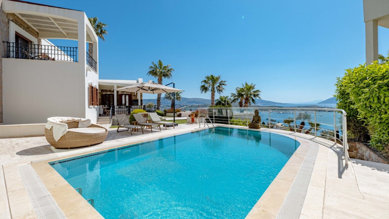 Bodrum'da özel havuzlu kiralık villa